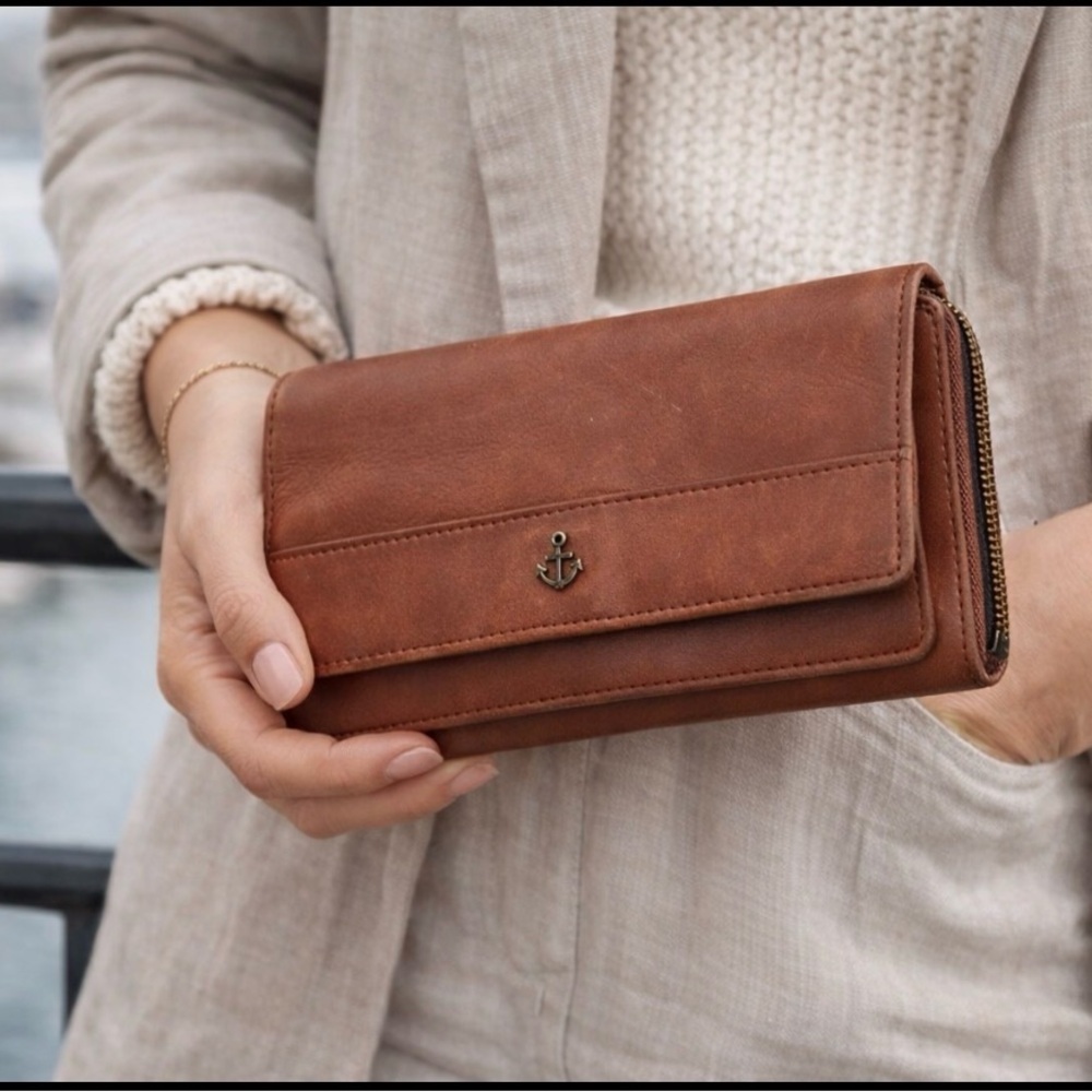 Harbour 2nd Brown Leather full sized Wallet with Anchor Accent
